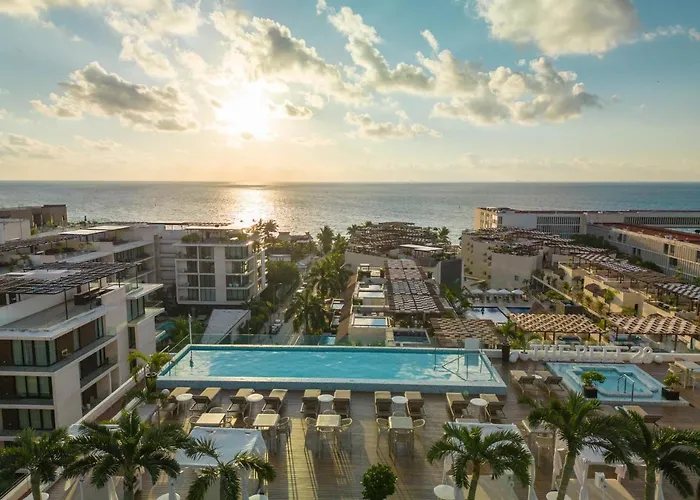 The Reef 28 Hotel & Spa (Adults Only)